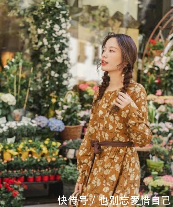 【印花】这一组印花连衣裙穿搭美的自然,让你尽显高贵