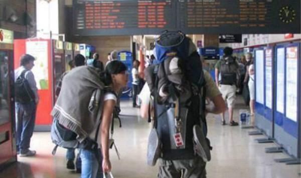 出门旅行, 为什么聪明的人从来不带拉杆箱, 看完长知识了