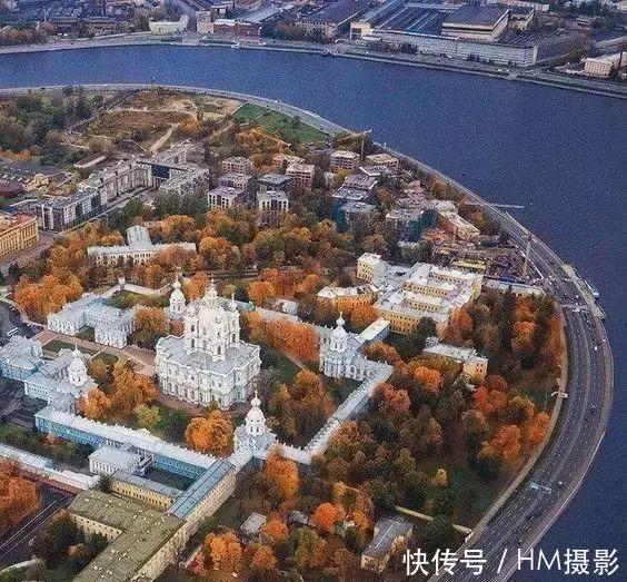 俄罗斯最美的秋天,如同一幅精美的画卷