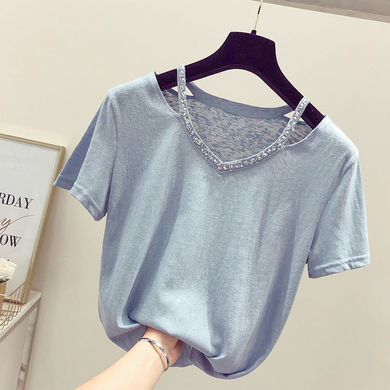 7080后女人真时髦，如今时兴这百搭T恤，老婆一眼就被惊艳了