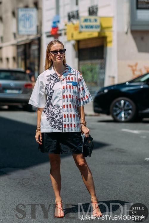 错视感的双拼印花才是今夏秋冬的最新流行指南!