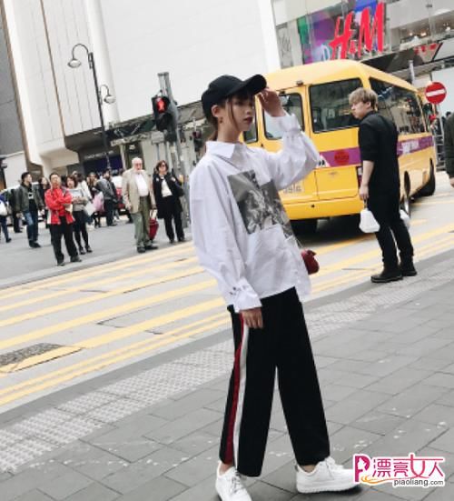  「撩人」【尚】女人都是白衬衫控，秋天想入非非的小撩人穿法！