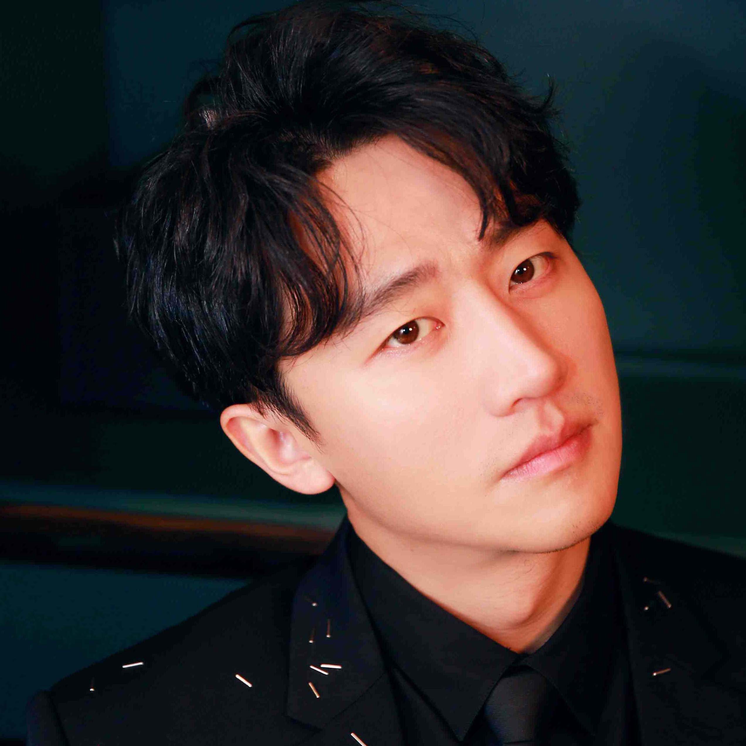 杨幂替身当妈 卓亨瑜晒孕照曝儿子正脸 老公撞脸黄轩疑似富豪