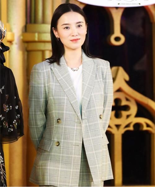  【美美】穿衣搭配要清楚自己的身型，沙漏型身材这样穿美美哒！