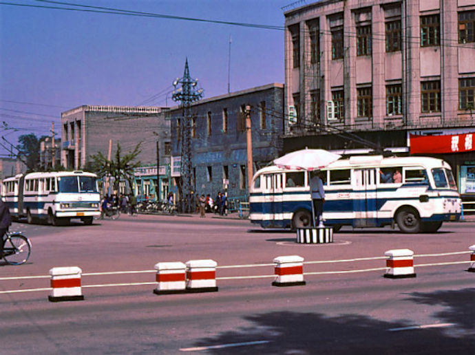 一组老照片，带你穿越到1983年的中国!