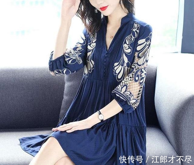 「奔四」女人奔四奔五,五一出游别穿长袖黑裤,当下时兴“雪纺裙优雅漂亮