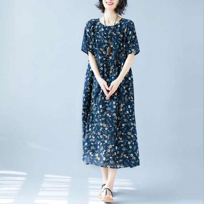 难怪今年都没穿打底裤了，现在流行风亚麻裙配高跟鞋，减龄的不行