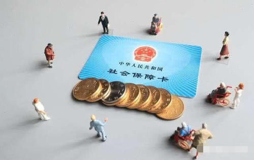  自由职业者@社保是挂靠单位好，还是交灵活就业社保好？不知道就