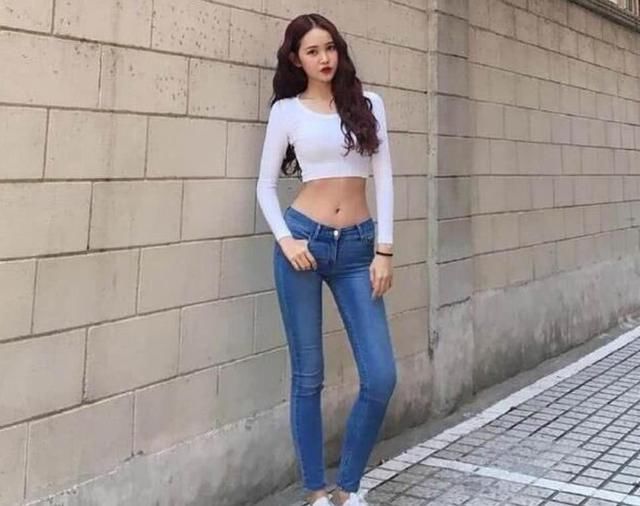 紧身裤遍布大街，这种牛仔裤让你别具一格！