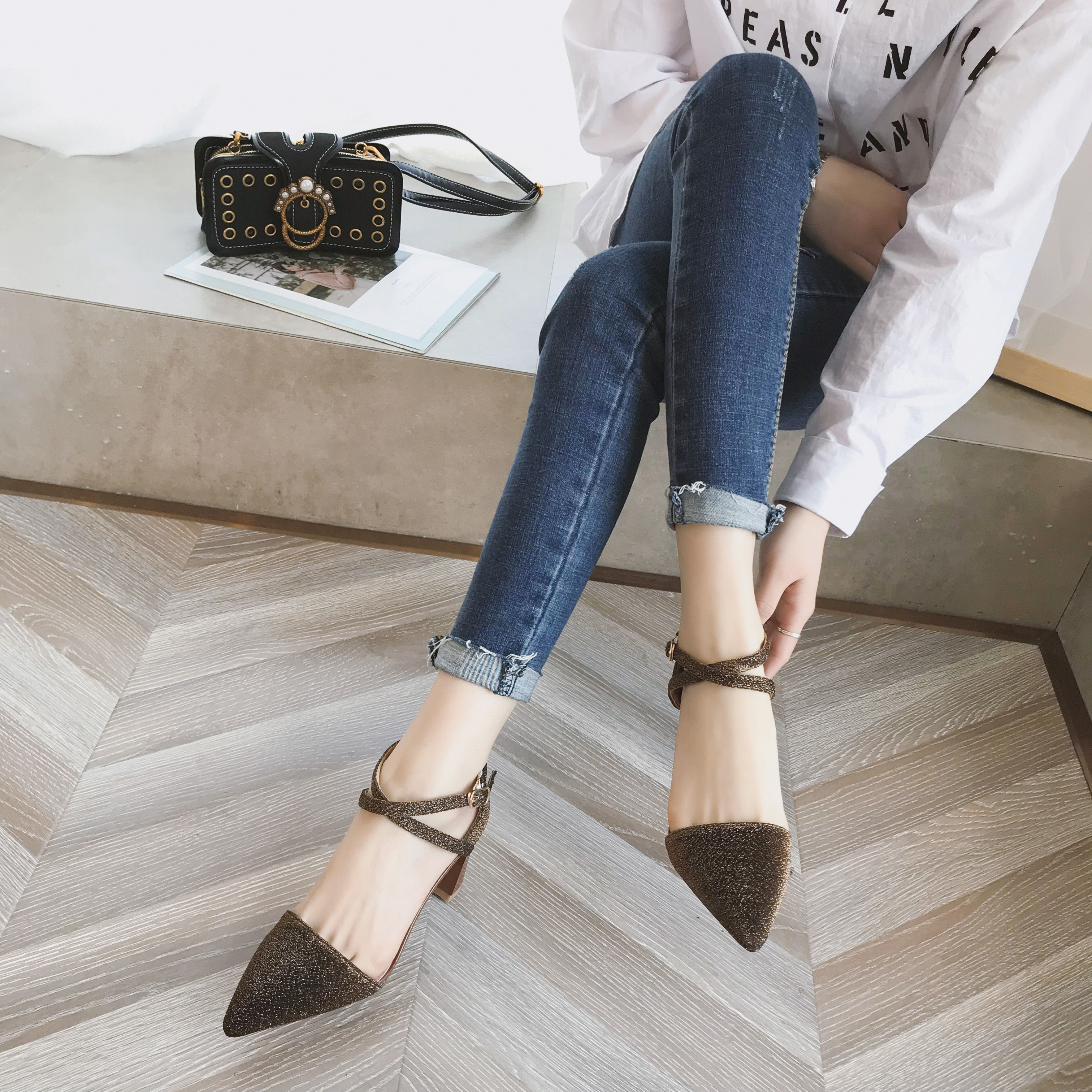 美丽从脚开始，爱老婆就送她几双，高跟鞋是对女人最好的情话