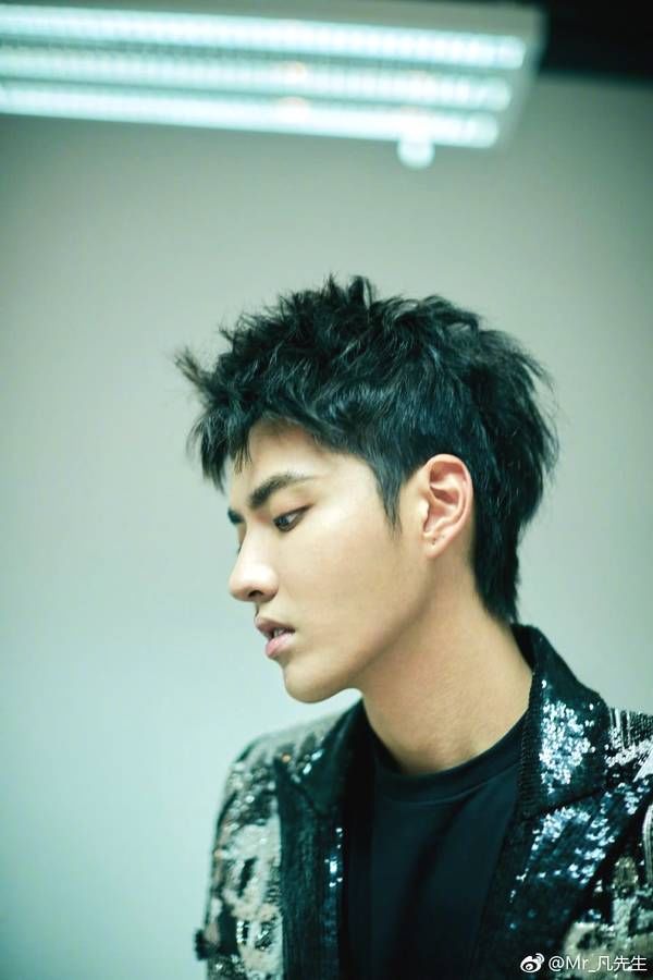 网友造谣吴亦凡吸毒被起诉，法院宣布明日开庭审理