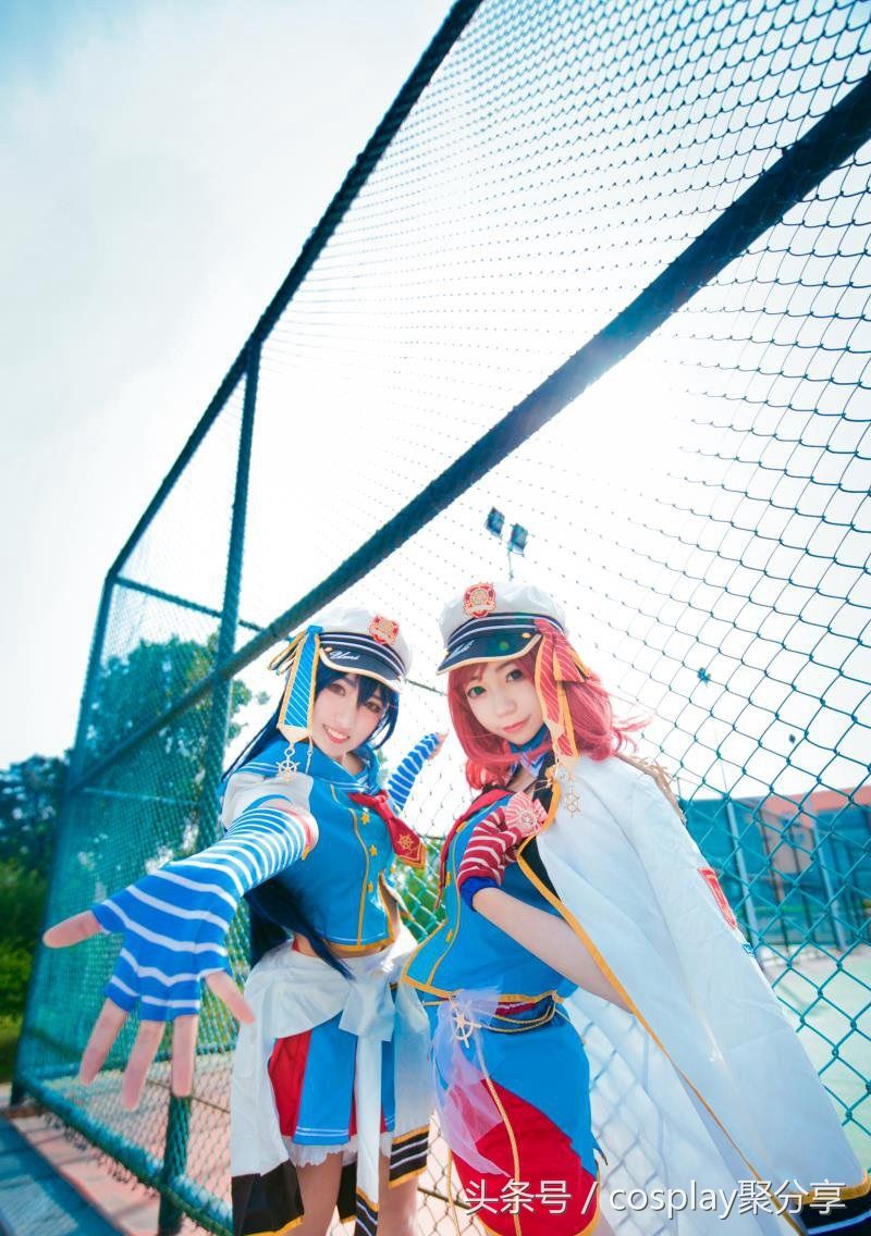 萝莉百合园田海未西木野真姬美腿黑丝Cosplay福利本子