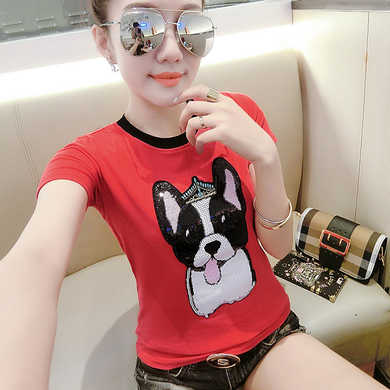 腿粗臀大的女人，多穿修身T恤+短裤，比穿裙子还显瘦