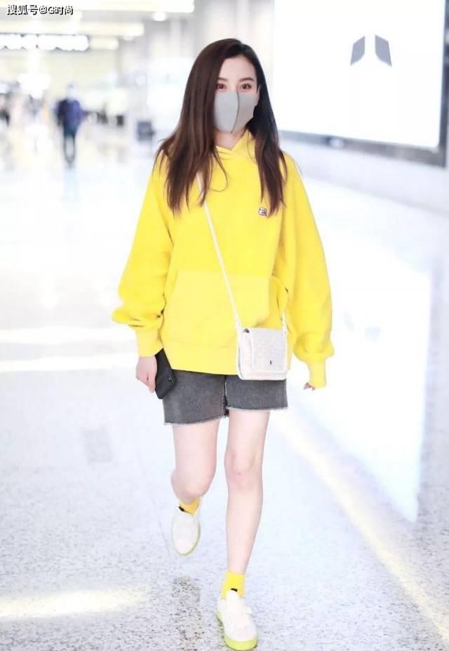  『元气』可慵懒可潮流可休闲可精致 元气又减龄的卫衣 妥妥的百搭神器