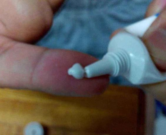 脸上感染了螨虫，会出现4现象，教你3个最佳除螨攻略