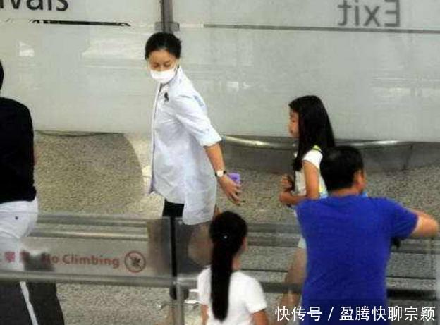 王菲赵薇那英,3姐妹都有女儿,如今现状对比谁