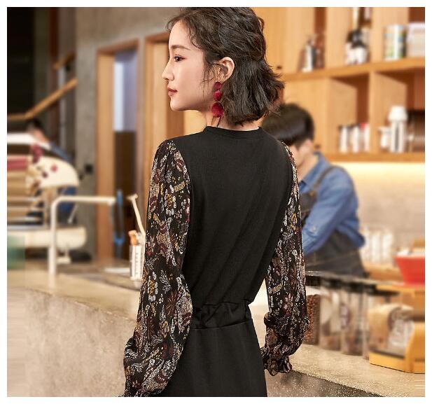 不要在衣服不见了的状况下游玩。这条裙子只要穿过膝盖时才美观。