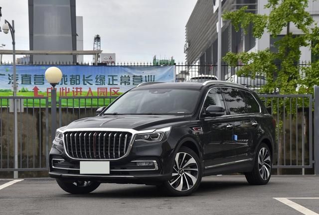  『中大型SUV』30多万的V6豪车，看车标比奔驰更贵气，硬实力完全不输70w奥迪Q7