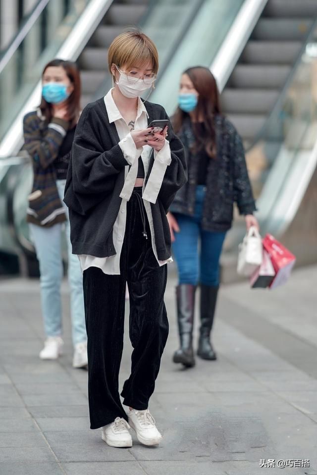 「穿搭」你还在毫无章法的乱穿衣吗?难怪“又土又挫”,拜托学学她们吧