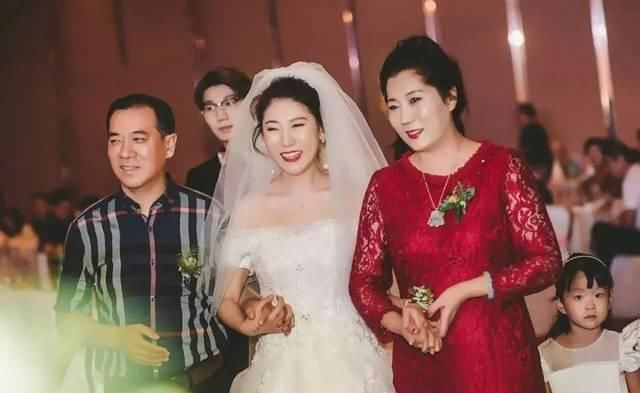  「以选择」婚礼上的第二主角，父母怎样穿才得体优雅？这些小技巧分享给你