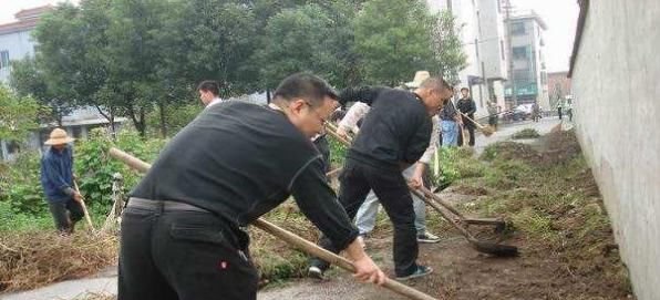  「秸秆」下个月起，农村“三不烧”成定局，前两个很容易，最后