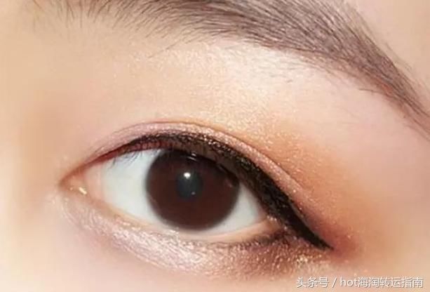 刘亦菲广州出关，终于瘦下的她，我还发现了~