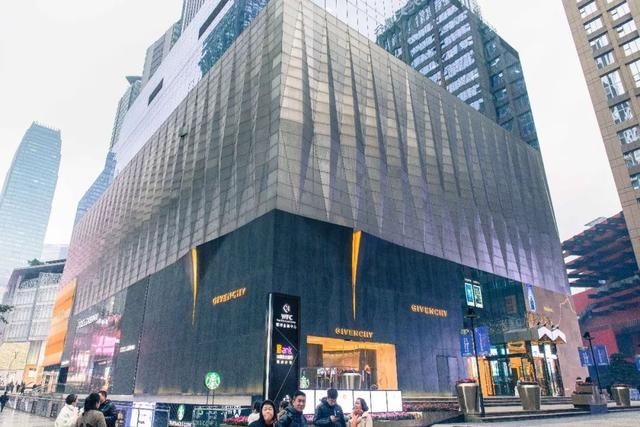 解放碑，凭啥子代表重庆？