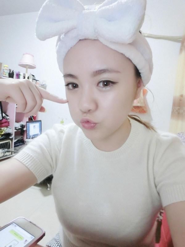 用了白醋加它祛斑之后，闺蜜都吃惊了，脸蛋白白嫩嫩和小孩子一样