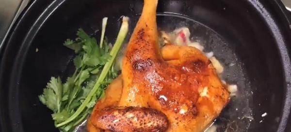鸡肉@鸡肉新做法,皮脆肉嫩,十几块钱就能做出一盘硬菜来