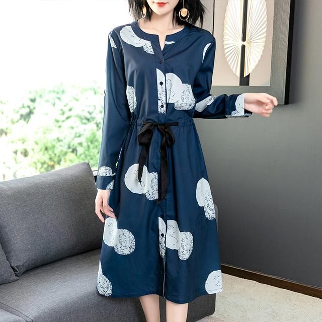 太美了！老婆新买的裙子，比棉麻洋气，比旗袍优雅，尽显贵妇气质