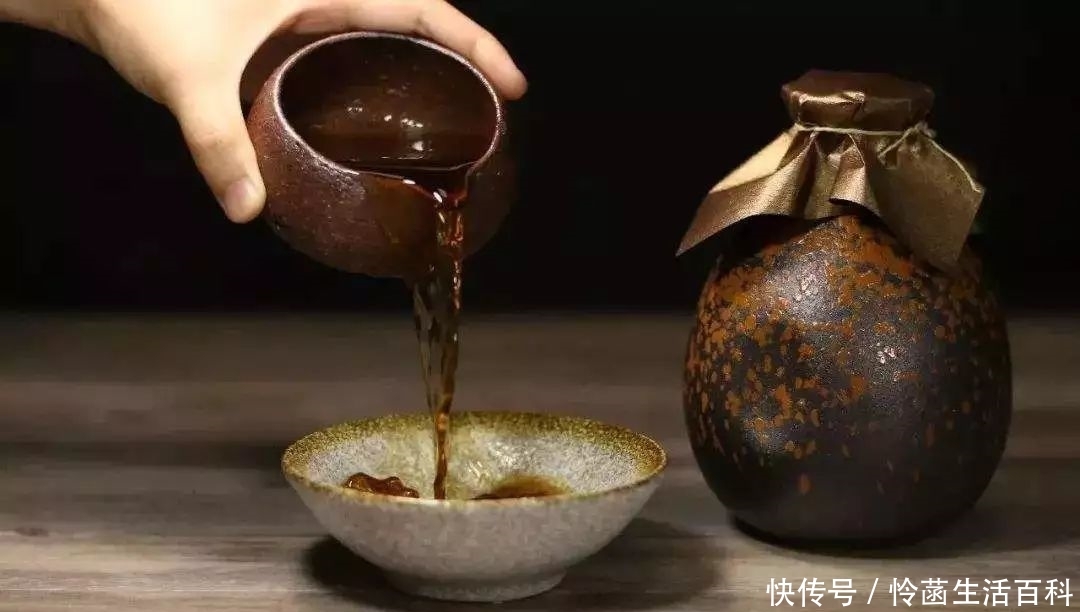 它珍贵稀少，果实可泡酒“祛风除湿”，若见到记得只采野果别挖根