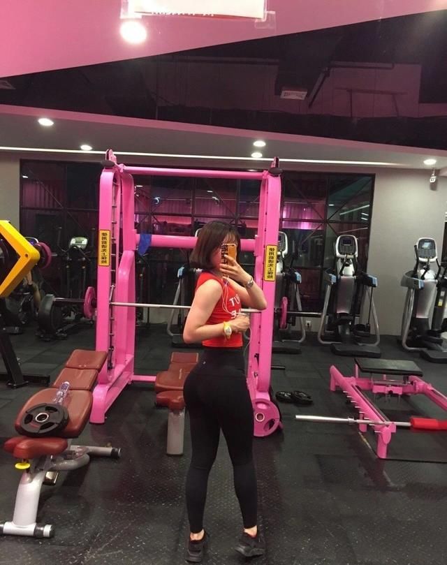 这波中国小姐姐的身材，真的太让人心动了！