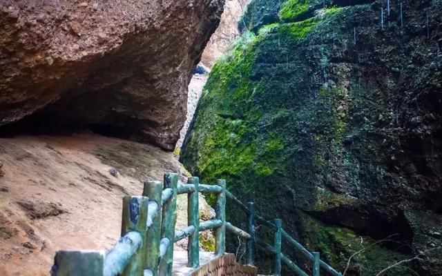 皖西自驾游首选!号称中国版“东非大裂谷”,罕见的山裂奇观!