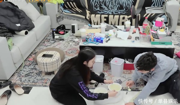 【张佳宁和张碧晨】《闺女2》又有两位女星退出新加入的女星家中脏乱程度不输林允