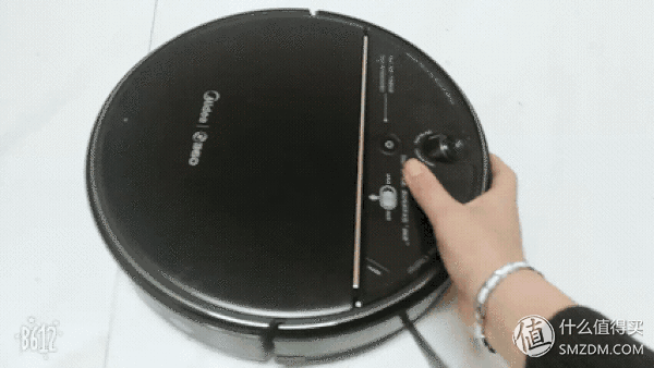 新国货领跑高端家庭清洁市场--美的扫地机器人i5Extra评测