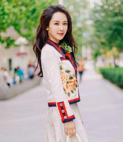 不懂！马伊琍回应娱乐圈事件：娱乐圈很光明正大，网友：哪跟哪？