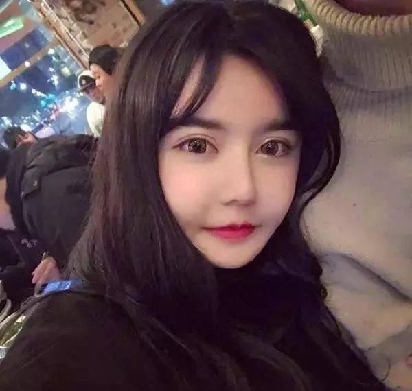 典型@双眼皮、一字眉已经过时了,现在流行「初恋脸」!