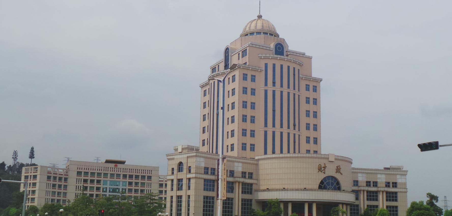 我国最像外国的城市名字, 是广东面积最大的县, 却拥有24个镇