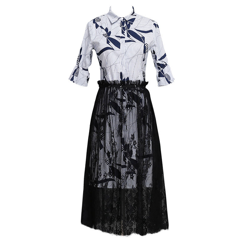 饭后散步，46岁妈妈就爱穿这“高雅裙”，美的路人频回头