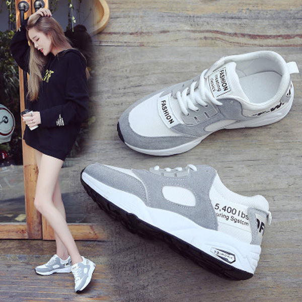 比高跟鞋清新时尚的小白鞋,9月刚上新,今秋穿出你的少女风