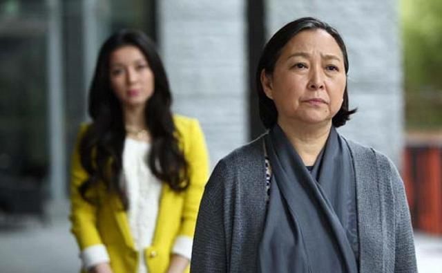  「儿媳妇」“我骨折了，儿媳也不给我做饭”“她真的忙，您吃什么我点外卖”