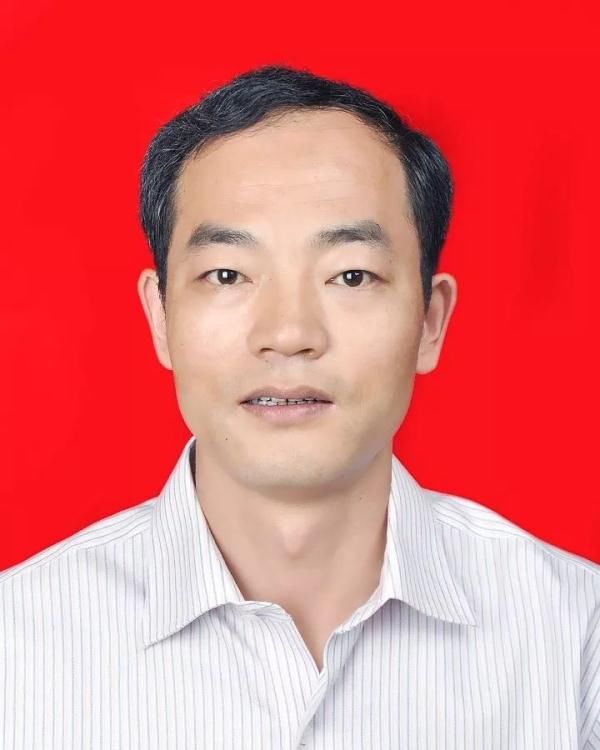 关于王隆等同志任前公示的公告