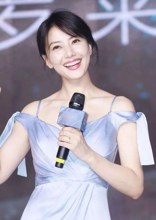 一周造型红黑榜:女明星剃个寸头?可行么