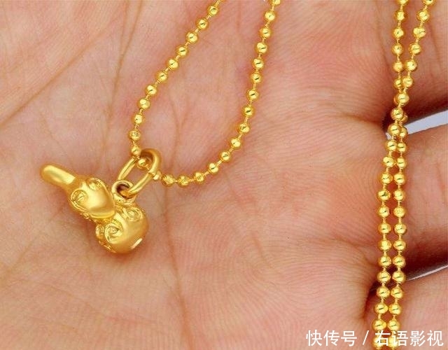  「轻松」黄金首饰在家洗不干净？黄金店老板教我诀窍，轻松清洗干净，学学