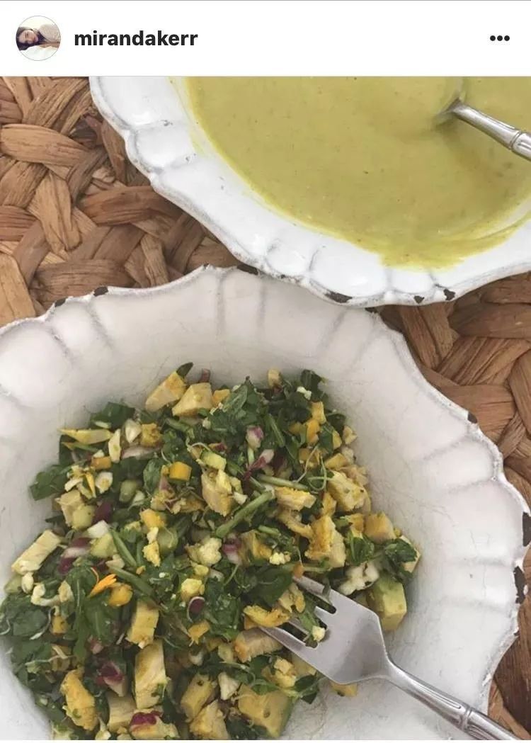 这里暗藏超模吃不胖的小秘密!腿长是天生的，瘦是吃出来的!