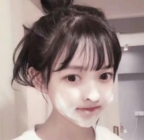  『起床』女孩想拥有“婴儿鼻”，起床后坚持这3好习惯，助你摆脱“草莓鼻”