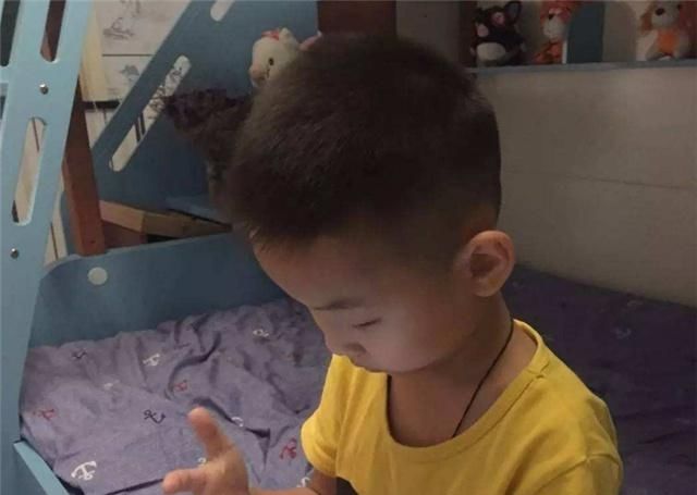  #玩手机#孩子为什么沉迷手机？父母应该怎么办呢？