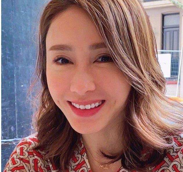 「 样子」终于有了年近半百的样子,48岁黎姿真老了精修技术也消不掉皱纹