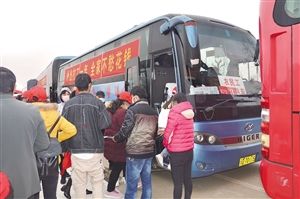  [新冠肺炎疫情防]包车接送 跨省返岗
