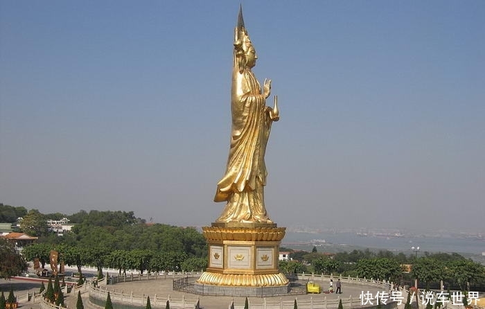 全球十大著名的巨大雕像